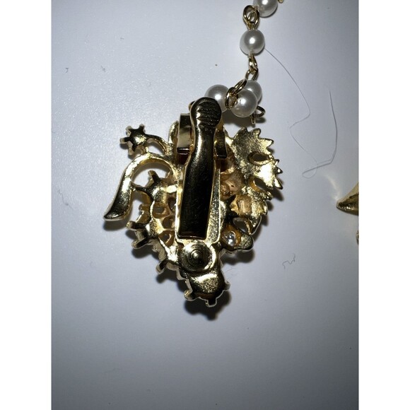 Sweater Clips Chain Gold Tone Faux Pearl Grape Cluster Vintage Mad Men 50s - Picture 5 of 6